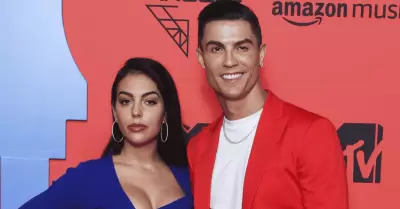 Cristiano Ronaldo defiende a Georgina Rodr�guez de cr�ticas por su f�sico