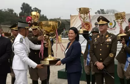 Keiko Fujimori acudi� a la tradicional competencia h�pica "Copa Jun�n"