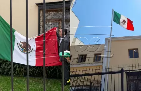 Bandera de M�xico vuelve a flamear sobre su Embajada en nuestro pa�s