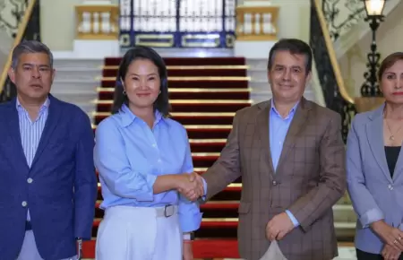 Keiko Fujimori se reune con fiscal y ministros