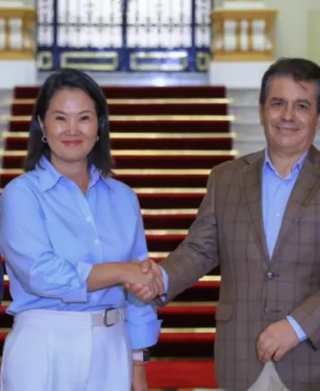 Keiko Fujimori se reune con fiscal y ministros