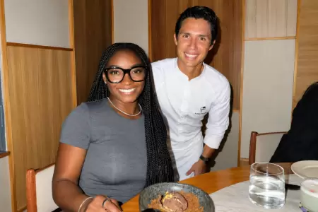 Simone Biles y Rodrigo Fernandini