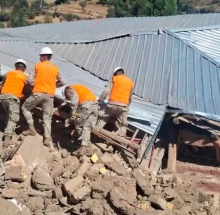 Estado de emergencia en distritos de Huancavelica y Jun�n.
