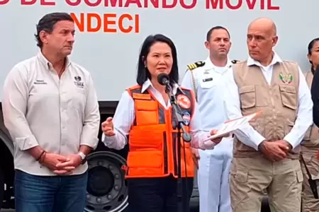 Mandataria estuvo presente en simulacro nacional.