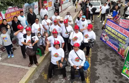 Comerciantes del mercado mayorista San Pedro.