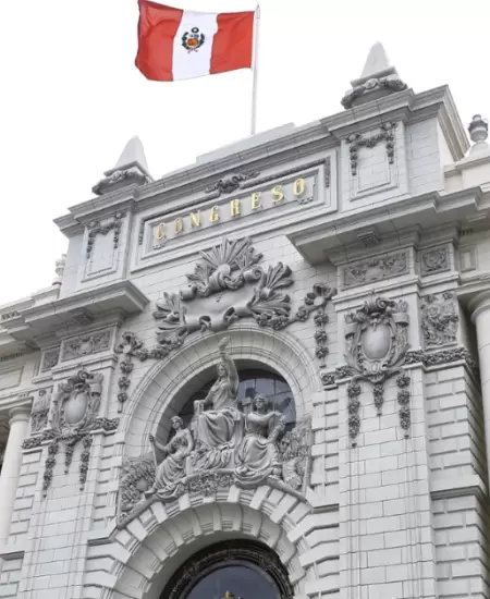 Pleno del Senado aprob� facultades legislativas el 21 de octubre.