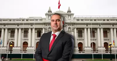 El ministro ser� interpelado por presuntos aportes.