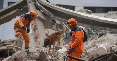 Fuerte sismo de gran magnitud deja miles de damnificados en Colombia.