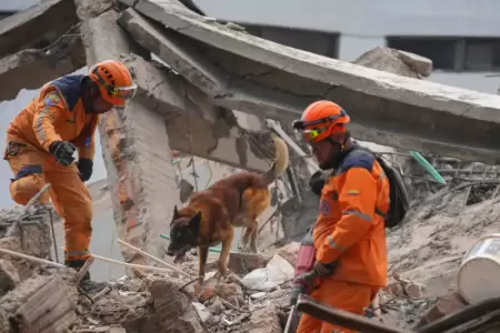 Fuerte sismo de gran magnitud deja miles de damnificados en Colombia.