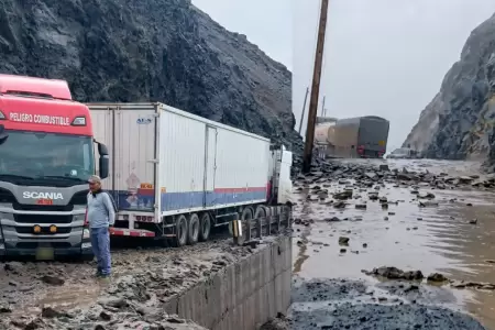 Mujer mayor pierde la vida tras caer sobre lodo de los huaicos en Arequipa