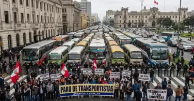 Transportistas convocan a paro por falta de respuestas del Gobierno