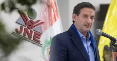 TC admiti� demanda contra el JNE.