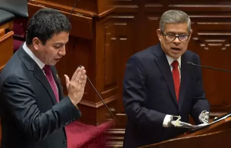 El diputado interrumpi� para expresar su incoformidad.