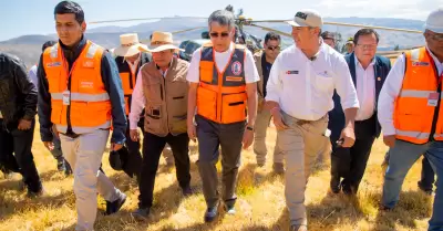 Autoridades inspeccionaron diversos puntos tras sismo de magnitud 7.2.