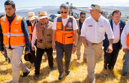Autoridades inspeccionaron diversos puntos tras sismo de magnitud 7.2.