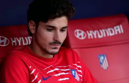 Juli�n �lvarez es 'pifiado' por hinchas del Atl�tico de Madrid tras su frustrada