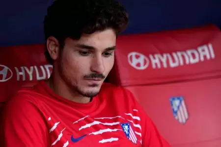 Juli�n �lvarez es 'pifiado' por hinchas del Atl�tico de Madrid tras su frustrada