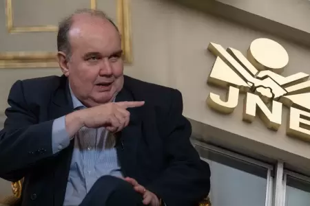 El exburgomaestre se mantiene en carrera electoral.