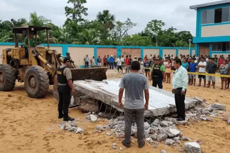 Fallece escolar tras ca�da de estructura de concreto en colegio de Iquitos