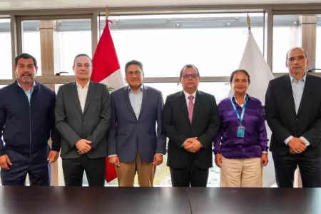 Sector privado hizo donaci�n para combatir el FEN.