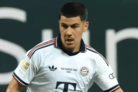 Bayern M�nich eval�a ceder a Felipe Ch�vez