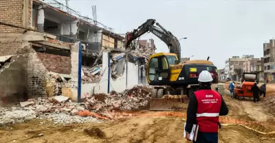 Municipalidad de Puente Piedra demoli� 11 viviendas para recuperar espacio vial