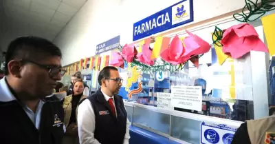 Luis Dyer supervis� el Hospital Regional Hip�lito Unanue de Tacna