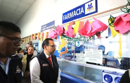 Luis Dyer supervis� el Hospital Regional Hip�lito Unanue de Tacna