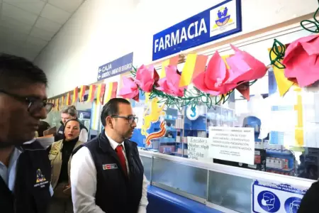 Luis Dyer supervis� el Hospital Regional Hip�lito Unanue de Tacna