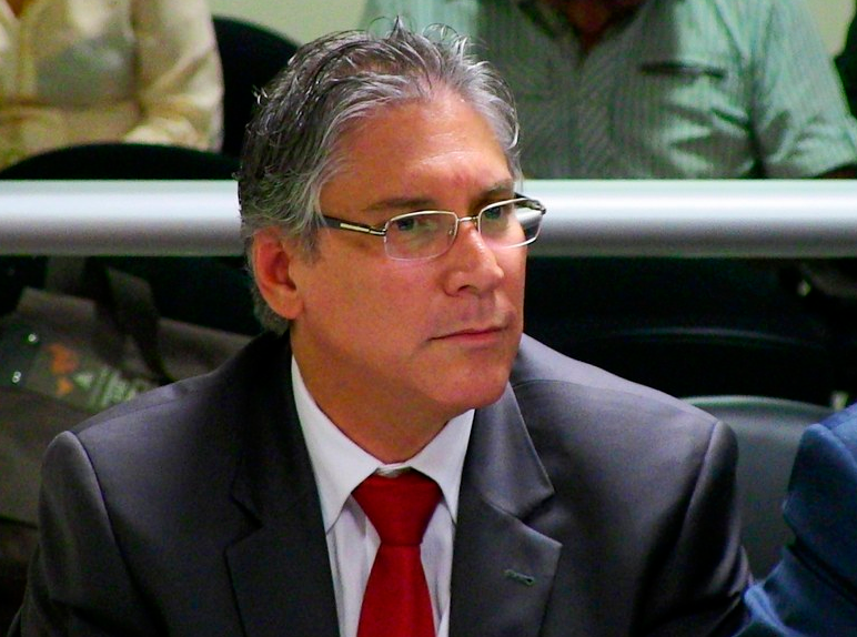 Designan a Aurelio Pastor, exministro de Justicia como representante permanente del Per� ante la OEA.