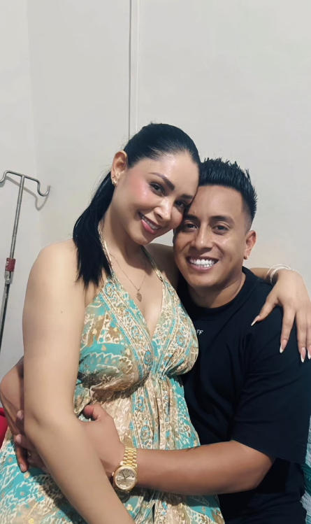 Christian Cueva y Pamela Franco