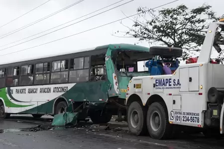 En Puente Piedra, se registr� un choque vehichular que dej� ocho heridos en