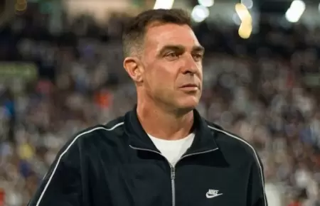 Pablo Guede se queda en Alianza Lima