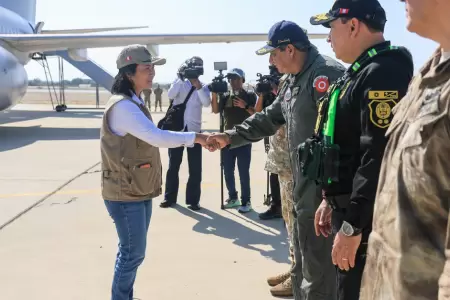 Keiko Fujimori llega al norte para supervisar descolmataci�n y limpieza de r�o P