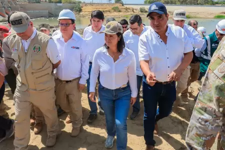 Keiko Fujimori realiz� nueva inspecci�n frente al FEN en la regi�n Piura.