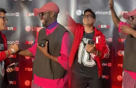 Will.i.am escucha a Los Mirlos