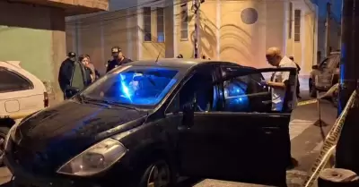 Asesinan a padre de familia y hieren a su hija de 5 a�os