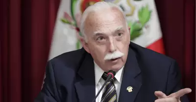 Carlos Tubino es nombrado embajador del Per� en Argentina