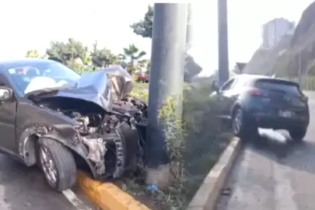 Hombre quedar herido tras chocar en la Costa Verde.