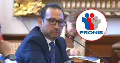 Ministro de Salud anuncia reorganizaci�n en el PRONIS