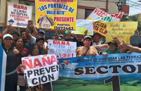 Pobladores de �a�a protestan
