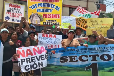 Pobladores de �a�a protestan