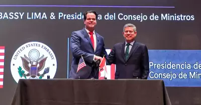 Per� y Estados Unidos: Bernie Navarro destaca relaci�n bilateral.