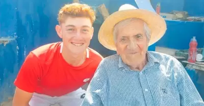 El deportista se despidi� de su abuelo.
