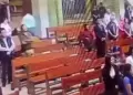 Chiclayo: falsos fieles roban bolso de joven durante misa en parroquia