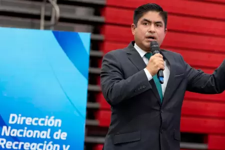 Jos� Luis Casas Carri�n.