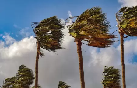 Senamhi alerta por fuertes vientos en 42 provincias y altas temperaturas diurnas