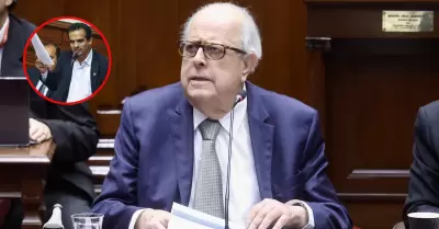 Humberto Morales se�ala que Julio Velarde no es id�neo para el puesto.