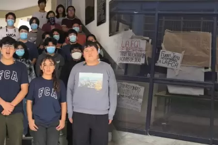 Alumnos toman facultad de la UNMSM