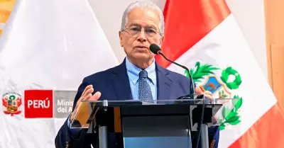 Vladimiro Huaroc Portocarrero.